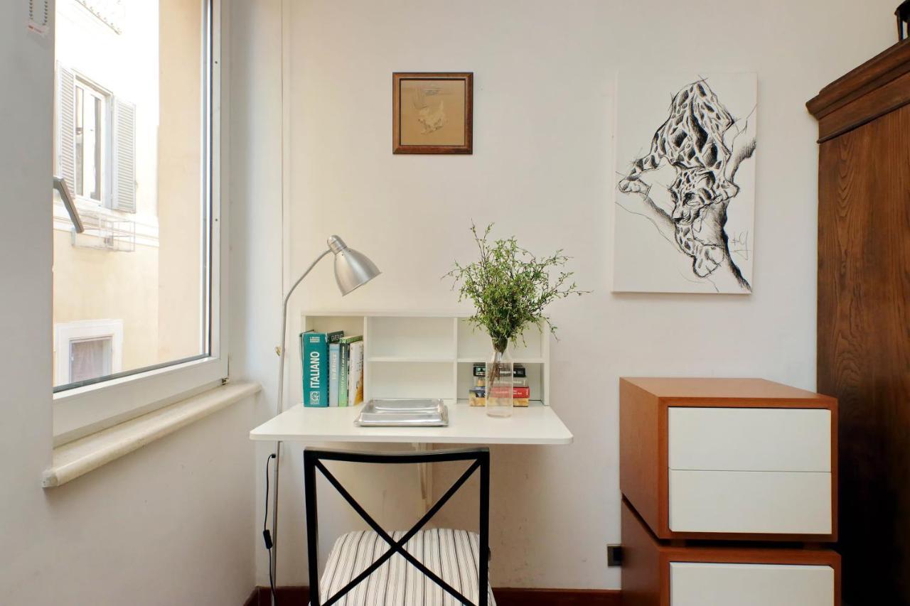 4Bnb - Luxury Trevi Apartment W Terrace Рим Экстерьер фото