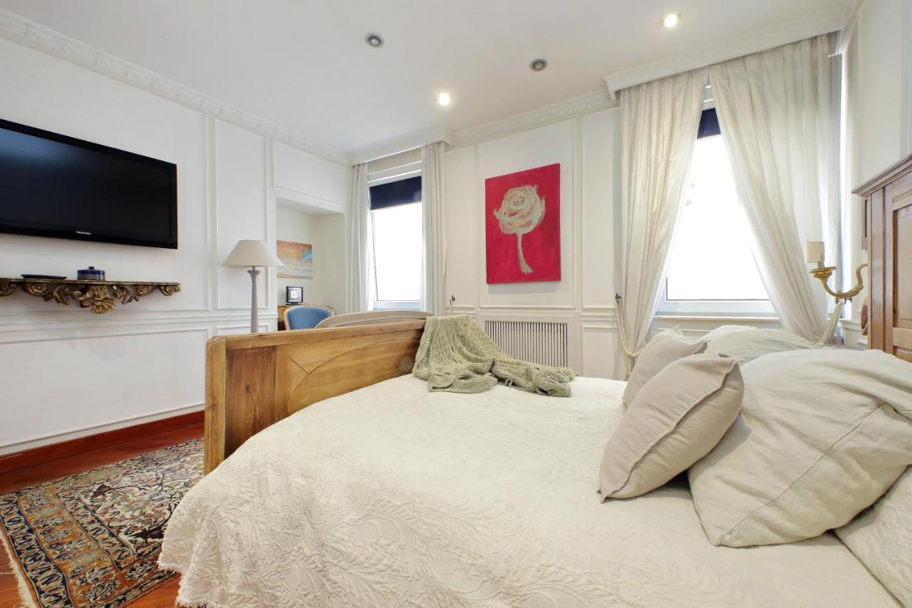 4Bnb - Luxury Trevi Apartment W Terrace Рим Экстерьер фото
